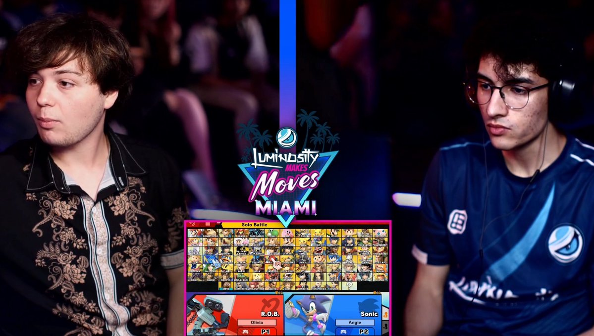 PatTouTattoo's tweet image. my favorite thing about when these two play each other is you get to see both of them use their gf’s name as their in game tags 💓🥺