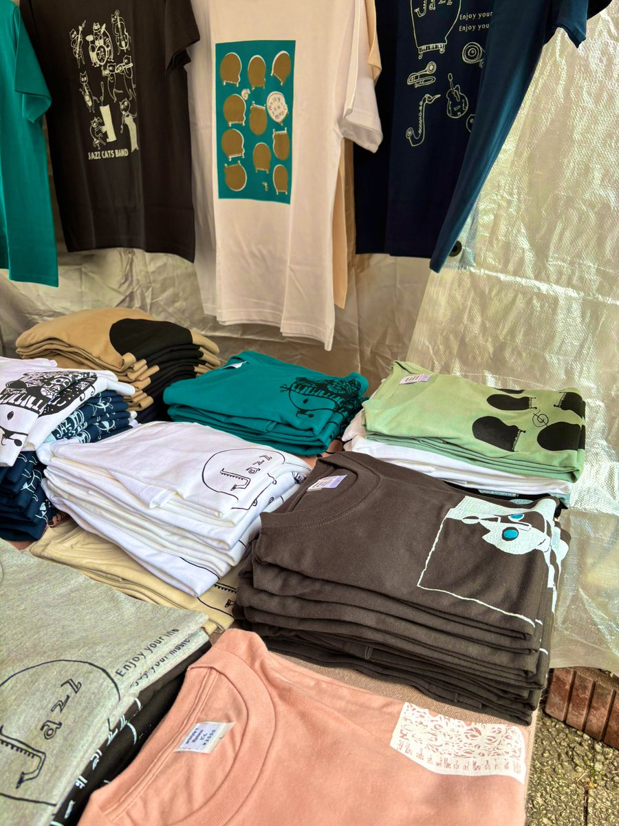 aristyle_staff's tweet photo. ★aristyle出店のお知らせ★
「BIG BAND PICNIC IN KASAMA」
10/13最終日も元気に出店中✌️

会場: 笠間芸術の森公園 野外ステージ
茨城県笠間市笠間2345

本日は雨降らないでくれよスタイル🤣
3連休最終日盛り上がって行きましょう♪
＃bigband #jazz #笠間 https://t.co/VQUoTGGM5l