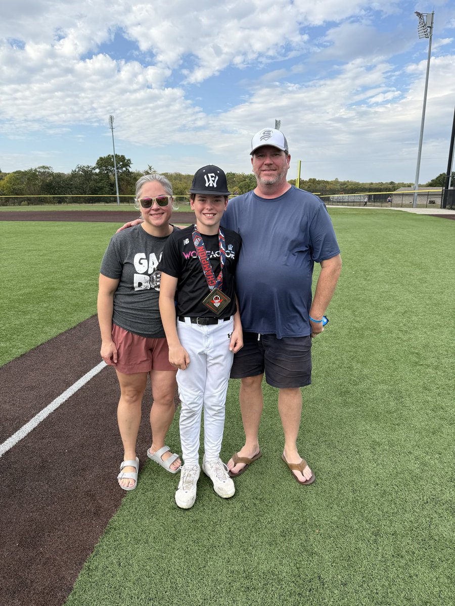 #12u champs at the <a href="/PrepBaseballKC/">Prep Baseball Kansas City</a> Fall Super Select Tournament! Great way to end the #fallball season! <a href="/PrepBaseballNE/">Prep Baseball Nebraska</a> <a href="/WFMidwest/">WowFactorMidWest</a> <a href="/WowFactorNation/">Wow Factor Baseball</a>