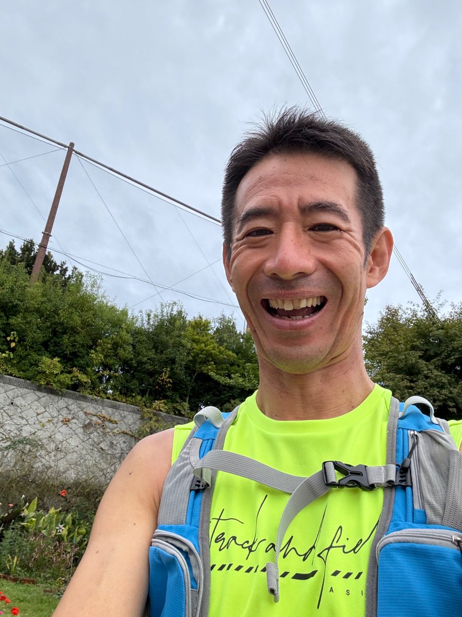 abc_announcer's tweet image. 📸#藤崎健一郎

11月16日(日)開催の神戸マラソンに出場するため、練習に励んでいます。
この日は「2時間30分」走り続ける「時間走」というスタミナ養成が目的の練習。
ゆっくり走りますが、ジワジワと苦しくなるし、なかなか終わりません・・・
1枚目はスタート前の様子。
2枚目は練習終了直後の様子。…