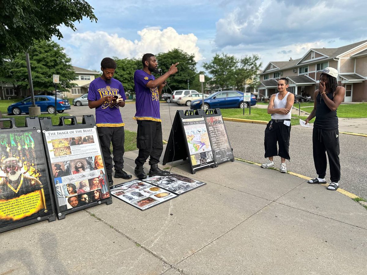 IUICMinneapolis's tweet image. Educating men to stand up according to #God&apos;s word

FOLLOW, LIKE, SHARE, SUBSCRIBE
bit.ly/m/IUICMinneapo…

#Bible #Commandments #IUICMinneapolis