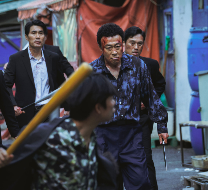 CoreanBoxOffice's tweet photo. #KoreanBoxOffice WkdTop3 #ChainsawManTheMovieRezeArc $13.7m total / 1.84m total adm. #Boss $13.7m / 2.04m #NoOtherChoice $18.0m / 2.63m https://t.co/HJTY57SAUz https://t.co/n3R3yrd8Nk