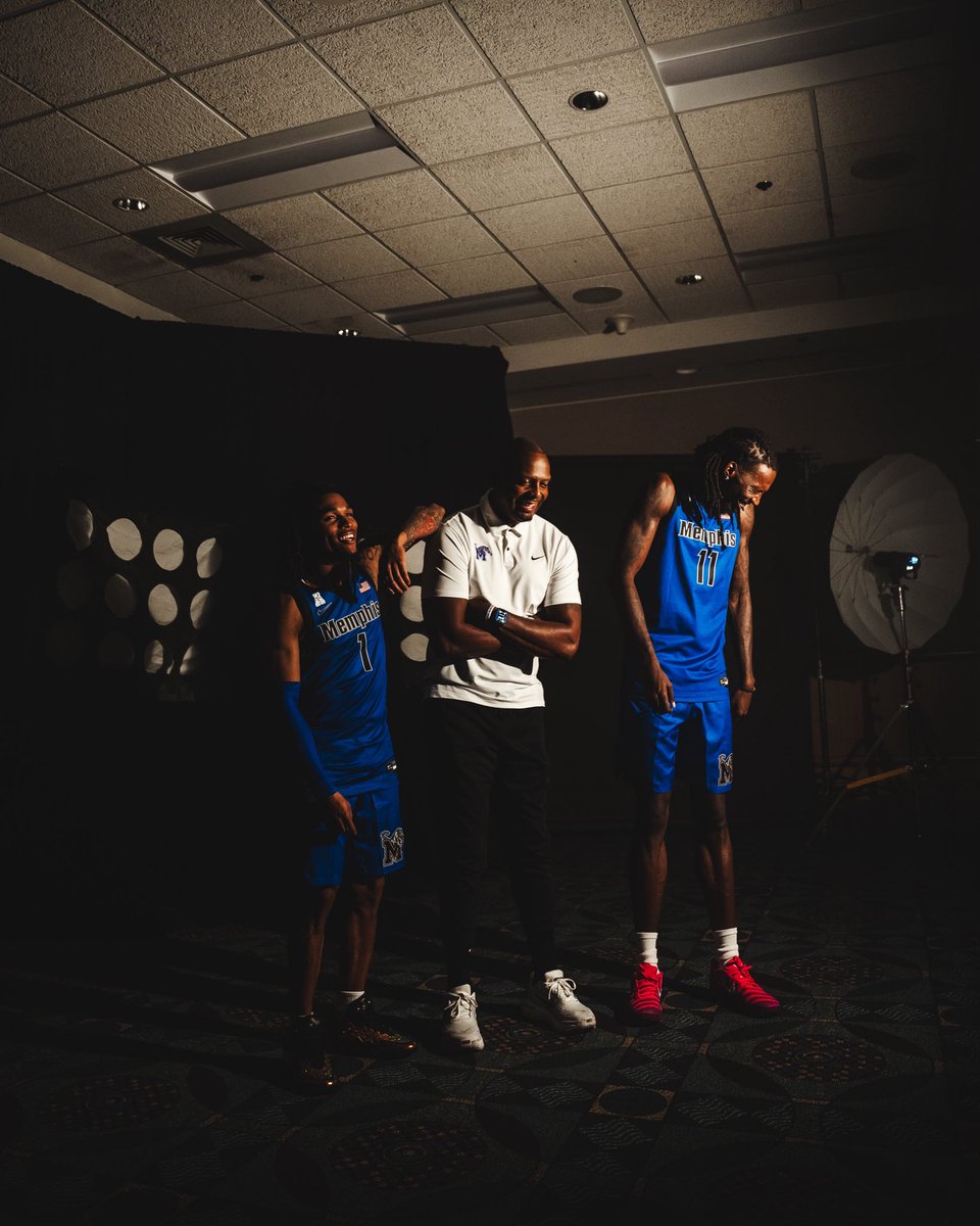 Memphis_MBB's tweet image. Day 1 vibes 😎

#GoTigersGo | @American_Conf