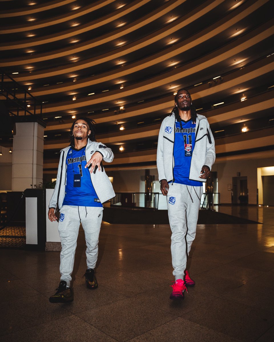 Memphis_MBB's tweet image. Day 1 vibes 😎

#GoTigersGo | @American_Conf