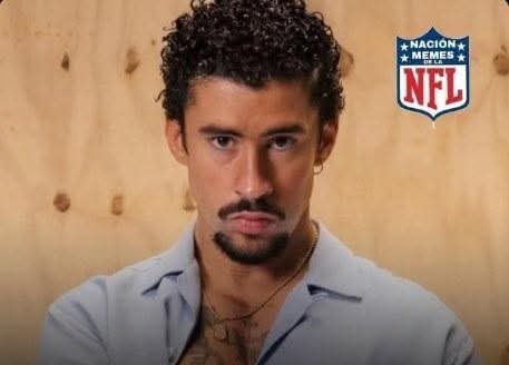 Bad Bunny responde a las críticas por ser el elegido para el show del medio tiempo del Súper Bowl, pero no se le entendió ni Mauser...