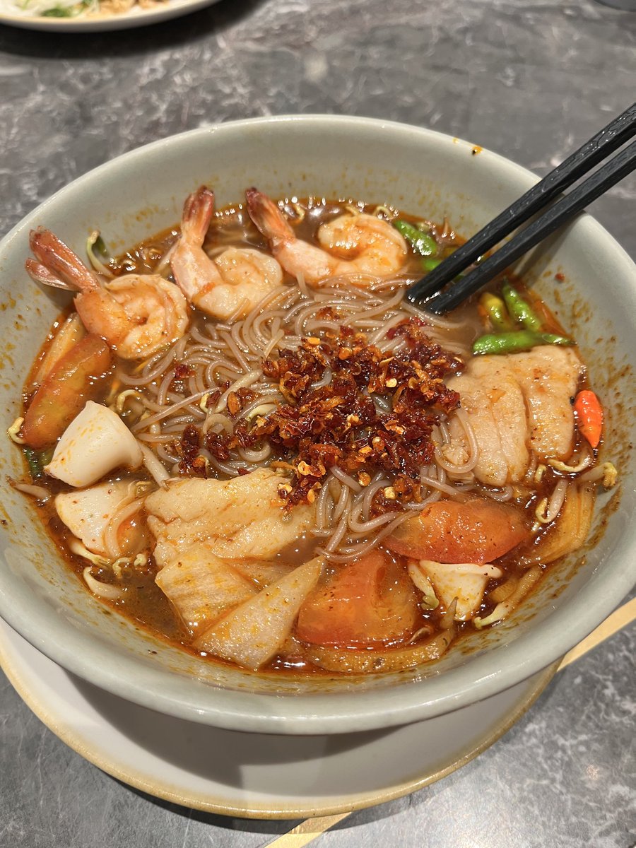 mayaher2's tweet photo. @gunsnrosesgirl3 TomYum https://t.co/WpJ5TfGzyK