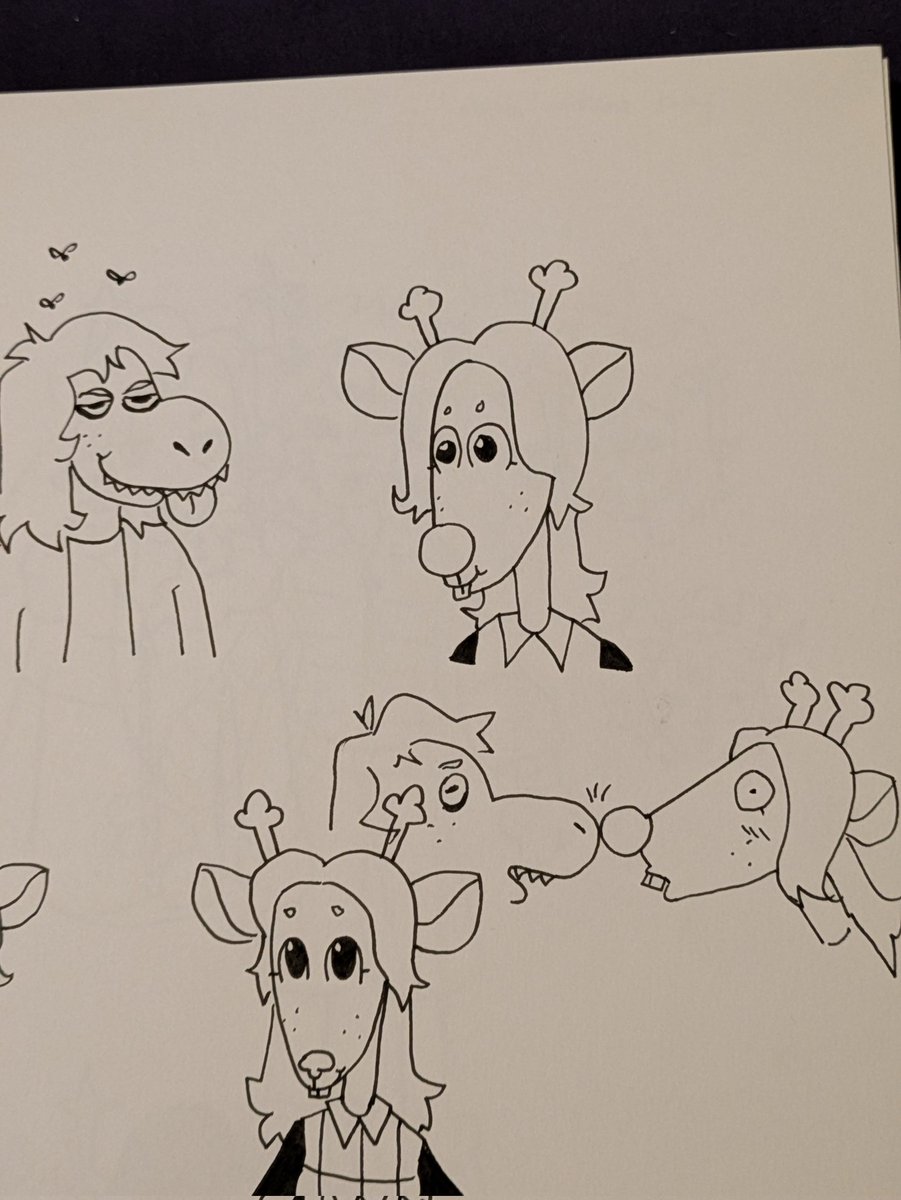 REFUSERADIO's tweet image. susie and noelle doodles from when i was trying to figure out how to draw them