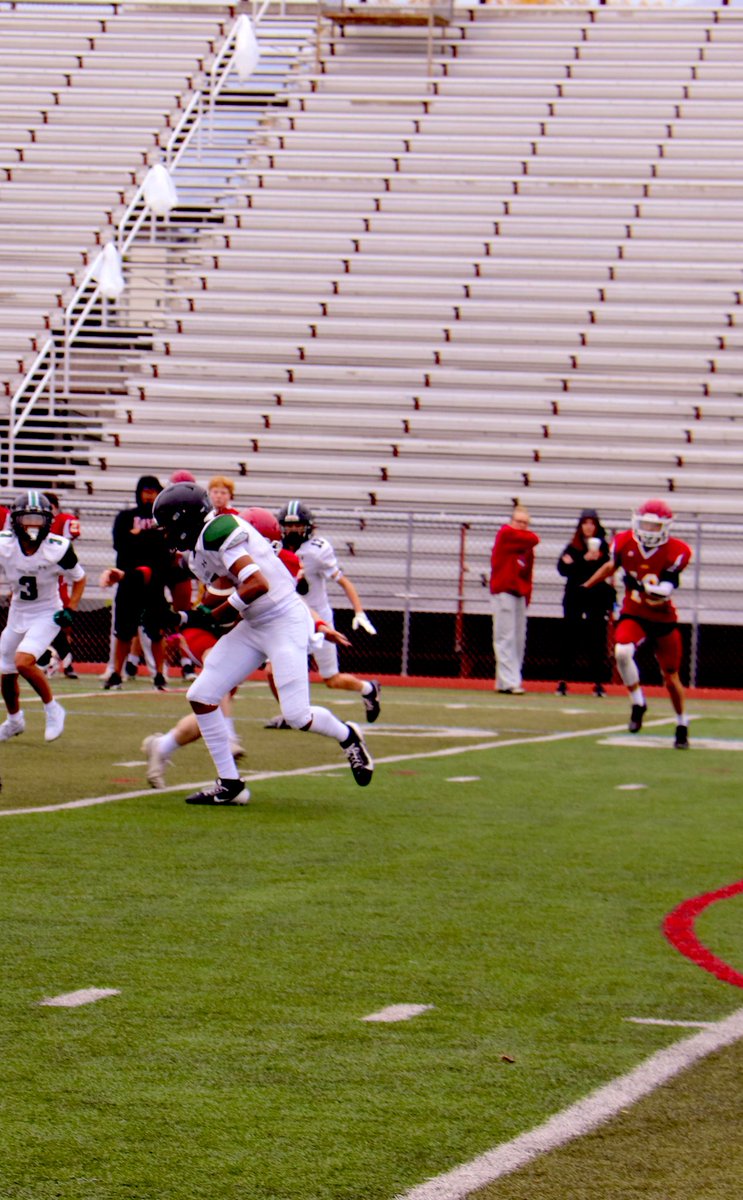 KhamaniHamilton's tweet photo. Week 6 done! Going on to the next @FossilFootball #highschoolfootball #tightend #fortcollins #colorado https://t.co/yJbJhkgzR9