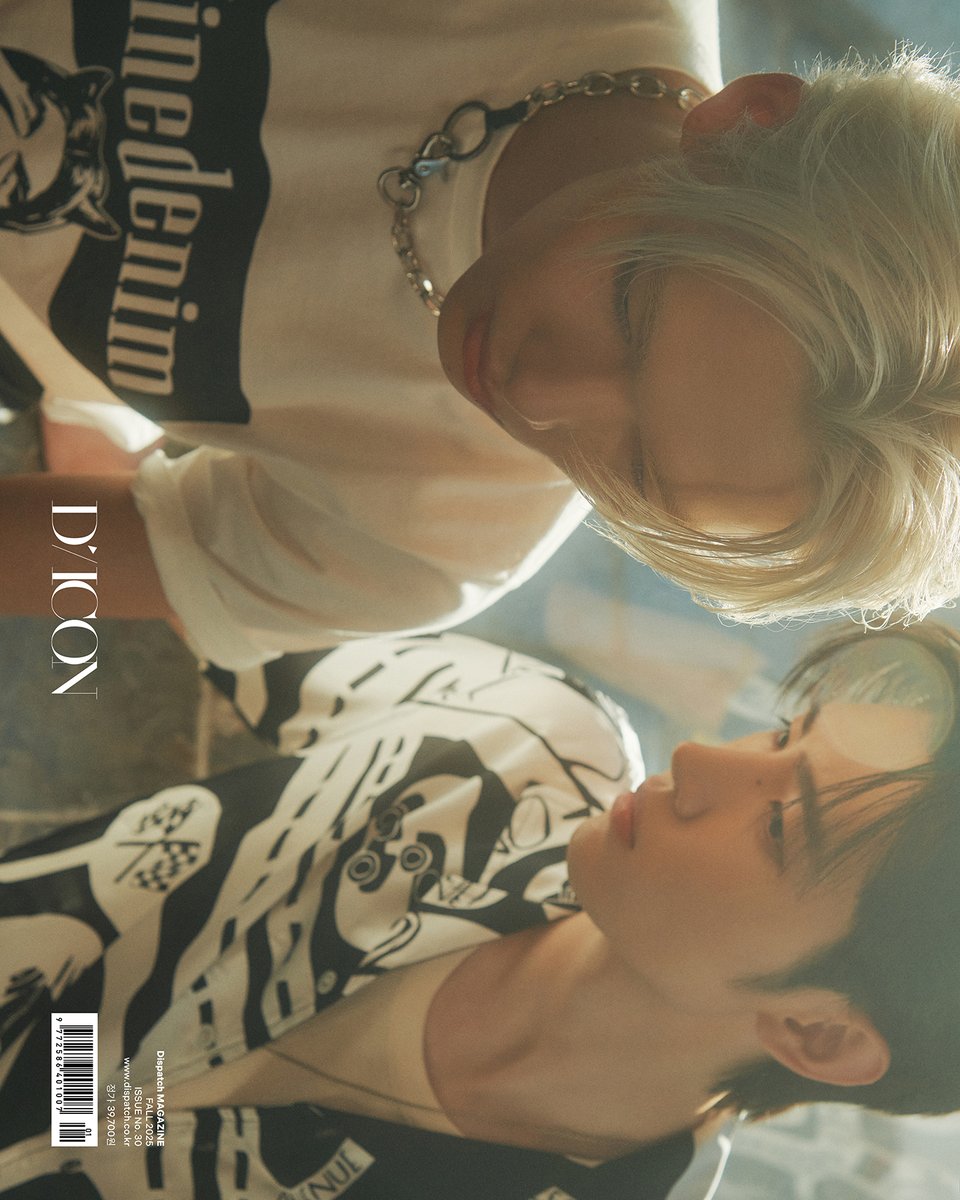 DICON30_ENHYPEN's tweet image. 캘리포니아 챗스워스 언덕 위, 프랭크 시나트라의 숨결이 남은 시나트라 하우스에 엔하이픈이 들어섰습니다.
뜨거운 햇살 아래 웃음이 번지고, 서로의 어깨에 기대어 여름의 끝자락을 만끽했습니다.
멤버들의 눈부신 미소를 보며 생각했습니다.
전 세계 스타디움을 가득 채우며 7명이 함께하는 지금이,…