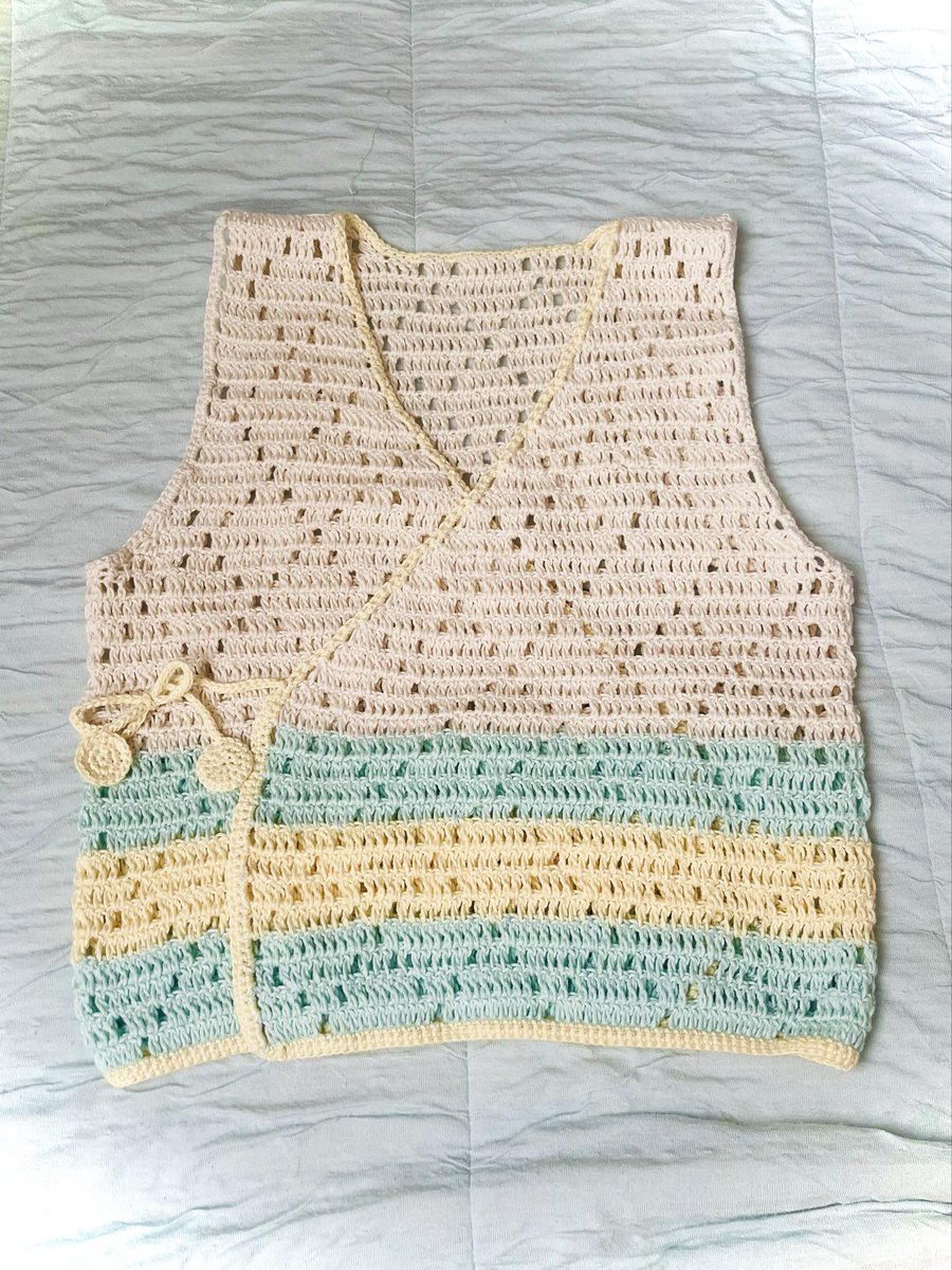 最近やっと編む時間が持ててる、、、
友達のお子にベスト編んだけど、やっぱ小さーい。