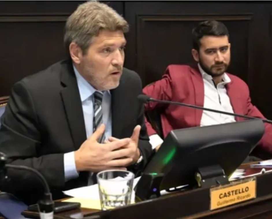 grcastello's tweet image. Legisladores impulsan proyecto para derogar la Ley Micaela en la Provincia.
datajudicial.com.ar/2025/10/12/leg…