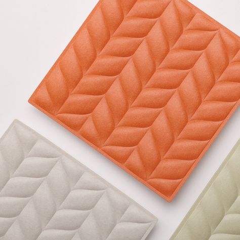 tellusclara's tweet image. Beyond the pulp. 
🌱 Sustainable CMF is reimagining paper. Think textures from agricultural waste, colors from natural dyes, and finishes that return to the earth. This is the new texture of thoughtful design. ✨
#SustainableCMF #PaperDesign #EcoInnovation #CircularEconomy