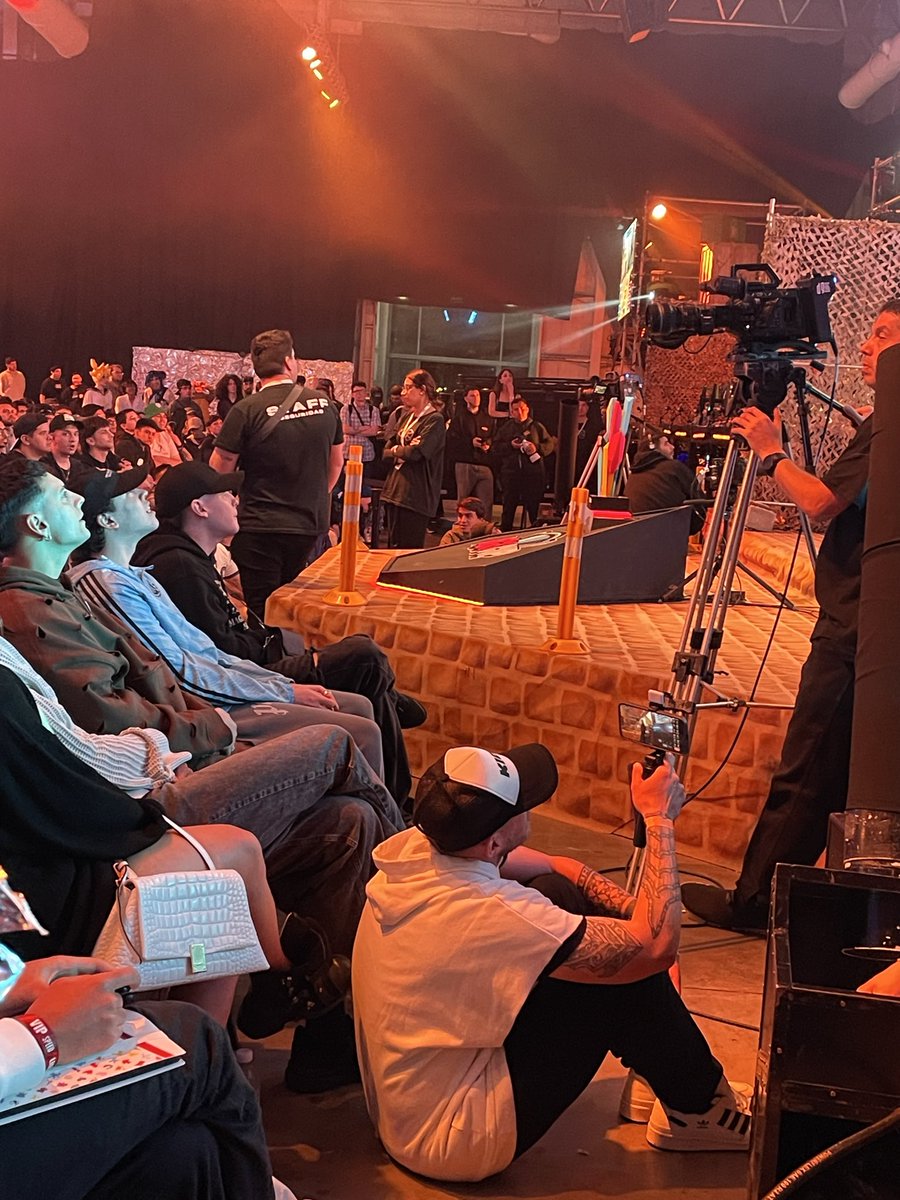 Coscu_Splinter's tweet image. Spreen, Coscu , Zzzk , y el hermano de Bruno ⚡️ expectantes a la definición de la AGSCup de Counter☔️