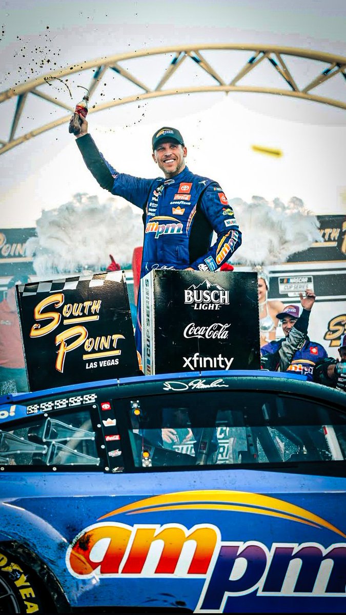 santirg_05's tweet image. Championship four, here we go.
#DH11 #NASCAR #DennyHamlin