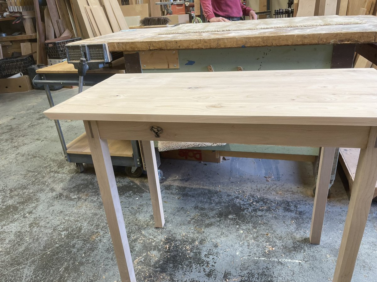 i finished my table!!! it's a standing table for making tea