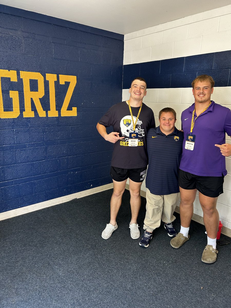 Very blessed to be able to go to <a href="/FCGrizFootball/">Franklin College Football</a> for a game day visit! Met lots of new people, and of course it was great catching up with <a href="/ChampionsManual/">Mike Leonard</a>.