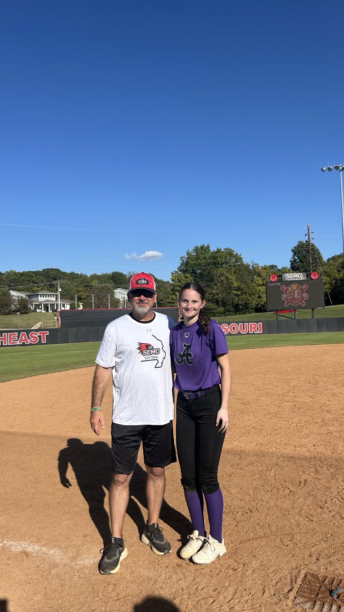 AveryDeJohn_19's tweet photo. I had an amazing time at the SEMO Prospect Camp today! Thank you to all the coaches and players for running such a great camp and making it a great experience! https://t.co/KC4xwZ090T