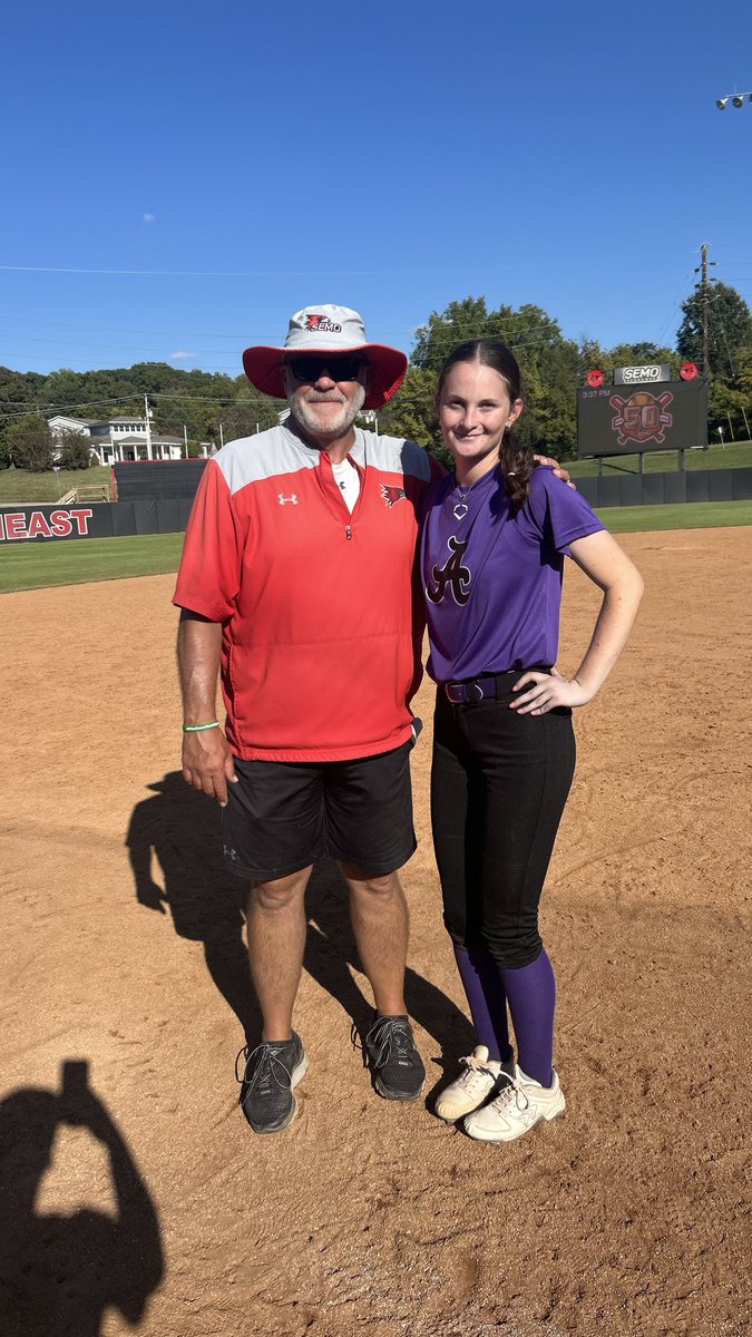 AveryDeJohn_19's tweet photo. I had an amazing time at the SEMO Prospect Camp today! Thank you to all the coaches and players for running such a great camp and making it a great experience! https://t.co/KC4xwZ090T