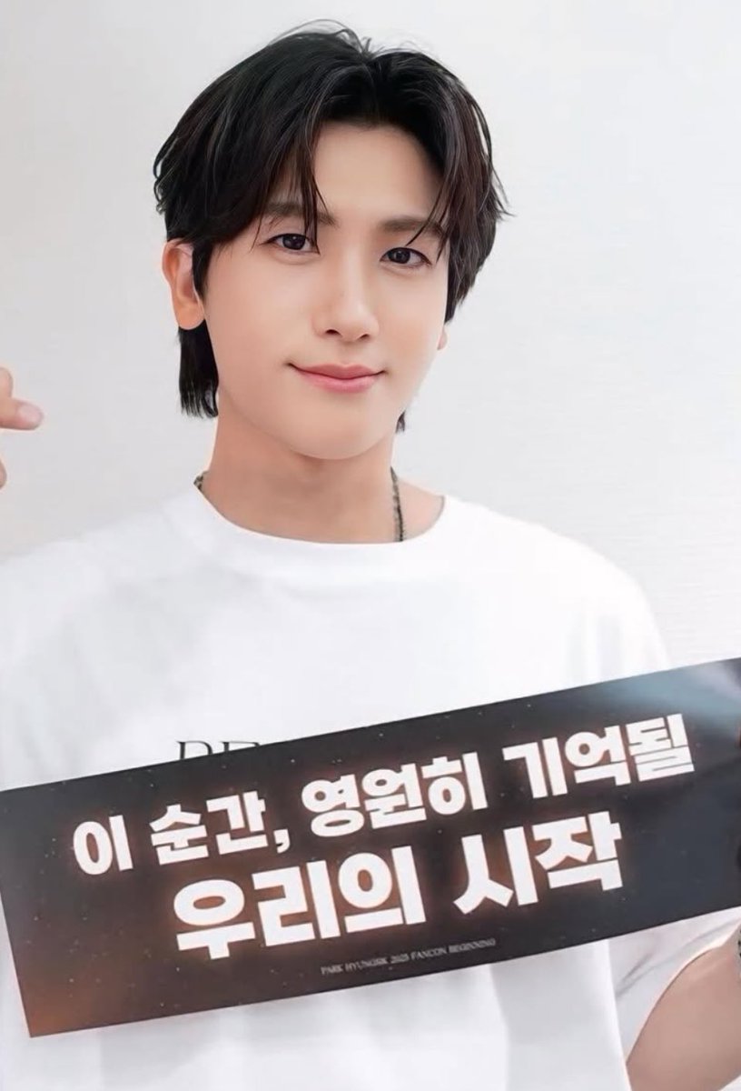 丁度１ヶ月前なんだぁ
なんか、めっちゃ前に感じる🥰
ロスが酷かったけど、なんとか
日常に戻ったよ
また、会いたいなぁー
夢の中のようだった(´｡✪ω✪｡ ` )

 #parkhyungsik 
 #BEGINNING