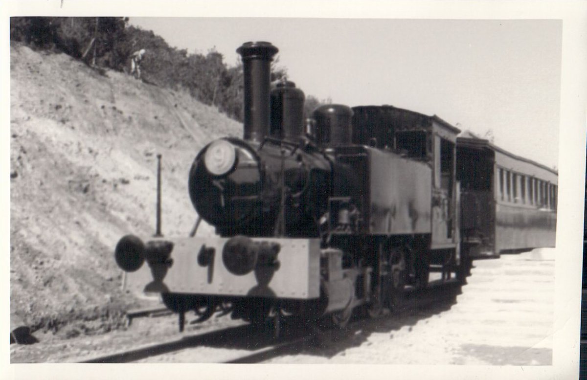 🚂10月14日は鉄道の日🚂 新橋－横浜間を走る、日本で初めての鉄道が