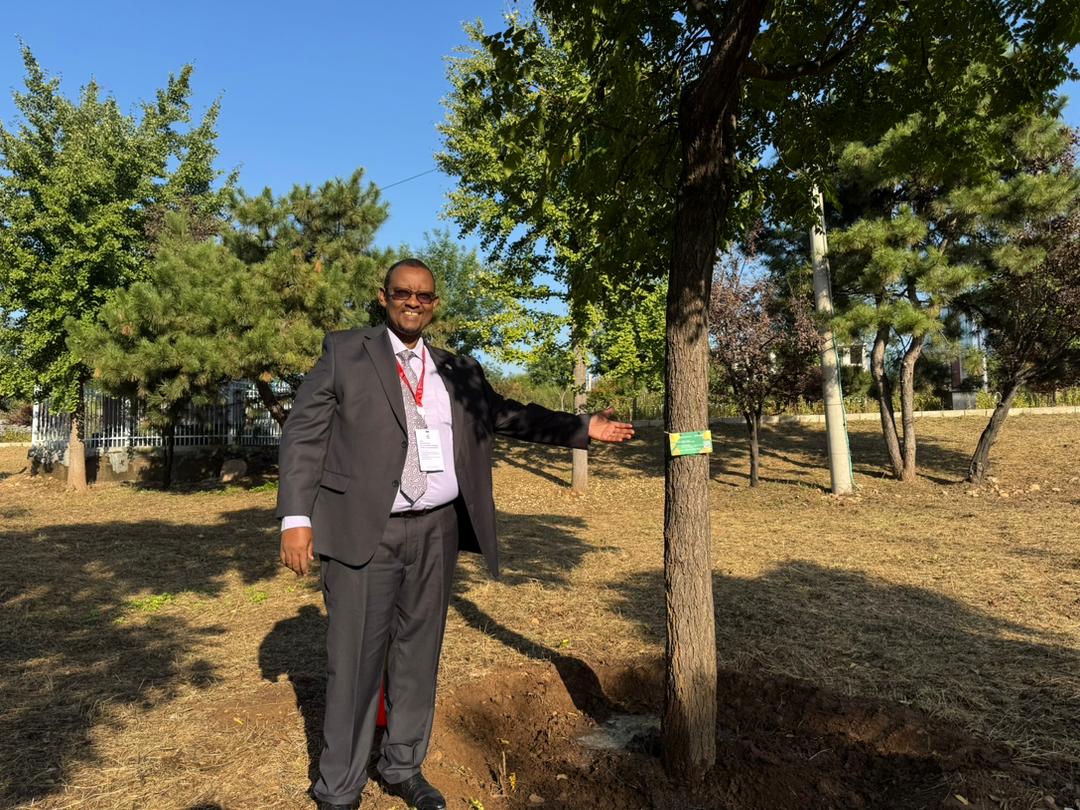 Dr Canisius Kanangire tweet media