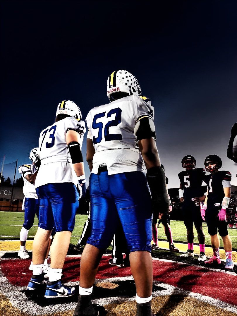 52REASSONS's tweet photo. Week 8 vs oberlin 
2 quarters played*
4 tackles 
2 tfls 
1 qb hurrie
1 pass break up
@daverivera440 @JaredLuginbill @TomLoy247 @Perez_Sports @OHPrepVarsity @RockPerkins52 

https://t.co/ZMsMNrLnFK https://t.co/WrKlGfJm76