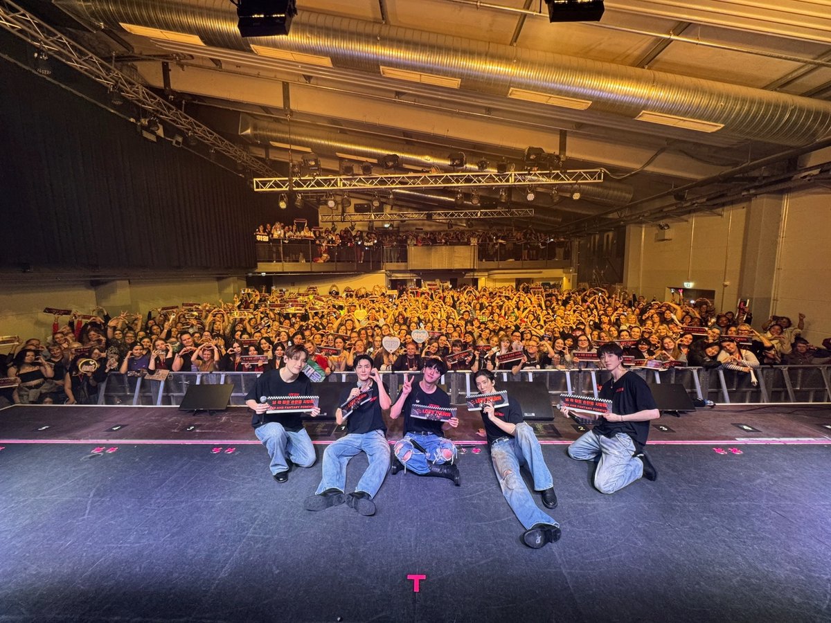 SF9_FANCLUB's tweet photo. [📸] 2025 SF9 LIVE FANTASY #5 LOVE DAWN IN #Munich

#SF9 #에스에프나인 #SF9_TOUR 
#SF9_LOVE_DAWN IN #Munich https://t.co/HXbj2lPue2