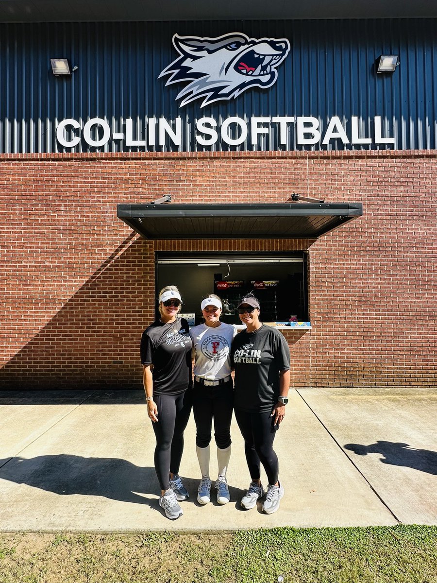 Blessed to announce that I’ll be continuing my softball and academic journey at Co-Lin! Thank you to everyone who helped me along the way — couldn’t have done it without you! 💙🩵🤍 #Winnerswearblue <a href="/CoLinSoftball/">Co-Lin Softball</a> <a href="/CoachMeleah/">Meleah Howard</a> <a href="/coachbeall07/">Amber Adcock Beall</a>
