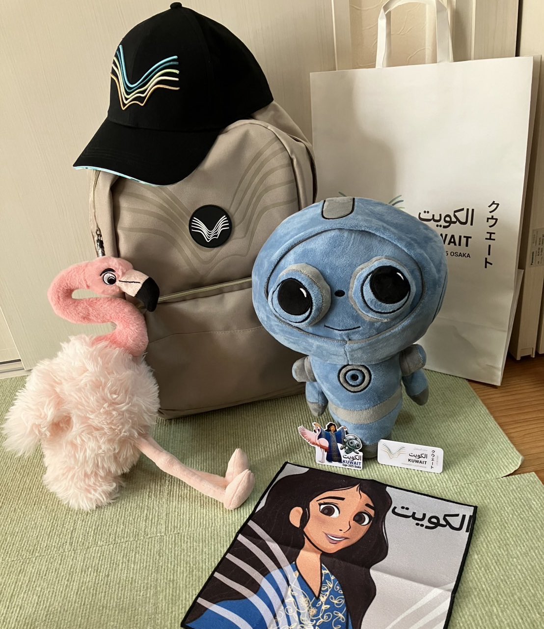 大阪関西万博 クウェート館 トレーナー 早期完売商品Mサイズ