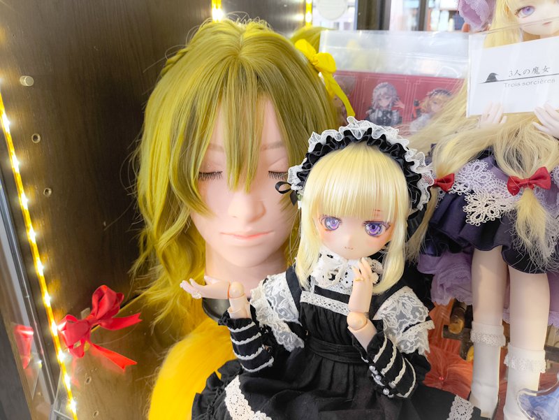 こんにちは、ラピです( ܸ ⩌⩊⩌ ܸ )オタク向け美容室ロップイヤーは今日も元気に営業しています✨✨本日、明日、明後日共にご予約はすべていっぱいとなっております。ご来店をご予定されていたお客様は申し訳ございません.˚‧º·(´ฅдฅ｀)‧˚.今週末日曜日は例大祭の為お店はお休みさせて頂いております