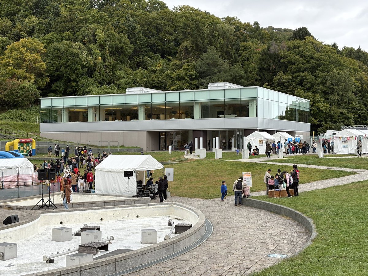 【大倉山スポフェス2日目】
eスポーツ教室、体験コーナー　本日は朝から大盛況です🔥楽しんでいってください！

スケボー、サッカー、野球、バスケ、バレーなどなど