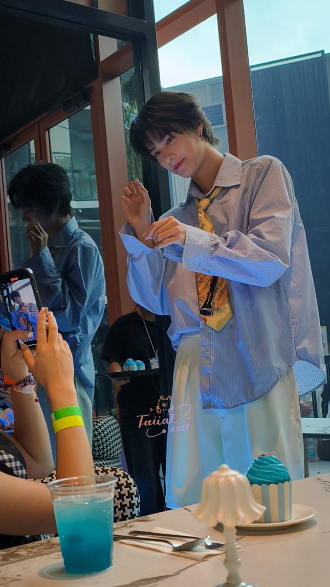 TaiiaT_2211's tweet photo. คิวปิดอ้าวหม่า
SIAMESE ASSET X NEXT1DE CAFE EVENT!
#NexT1DEMyPrinceCafebySiameseAsset
#SiameseAssetxNEXT1DE #NexT1DE #NexT1DE_OMAR #OmarT #TangOmar https://t.co/rMJl8JOfBJ
