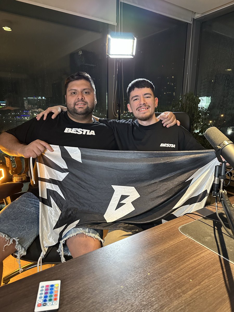 AGUANTE EL COUNTER Y BESTIA LA CONCHA DE SUS MADRES
 DALE CAMPEOOOOON