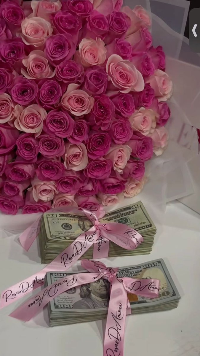 princessho1y's tweet photo. Kneel, pet. You’re looking at the reason your wallet trembles. 💋 #HumanATM #findom  #Spoiledprincess https://t.co/cbx1COIVh2