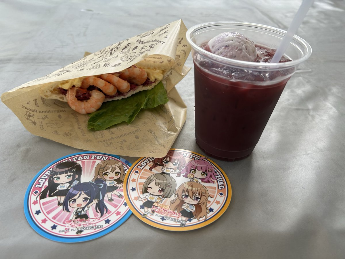 コラボフードとコラボドリンク頼んでみた！