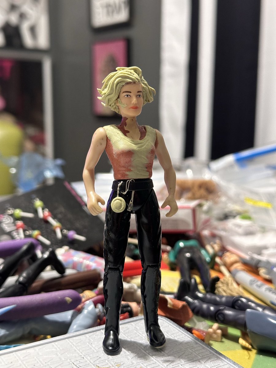 SpaceshipAddict's tweet photo. Work begins. Hopefully it wonβt take me a year to complete.π #yearofhell https://t.co/05fq5WXLnG