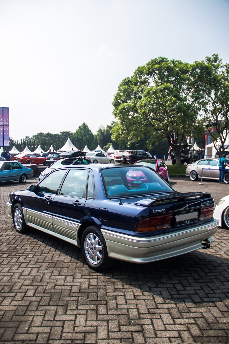 MasMasBiassaa's tweet photo. Eterna, salah satu mobil yang punya desain timeless dan masih cakep serta luwes buat dipake ditengah tengah gempuran mobil anyar
Mobil yang dari lahir emang udah kenceng, tarikannya andalan khas 2.0 cc, ga kebanyakan gimmick serta cocok buat orang orang yang suka menikmati raw power dari sebuah mesin, bahkan sangking powerfulnya nih mesin, kalo lagi macet²an tuh hawanya nih mobil pengen maju terus, awowkowkwok
Urusan kenyamanan mah gausah ditanya, wes jelas nyaman puol untuk mobil kelahiran sebelum millenium, yaa meski fiturnya tentu ga secanggih mobil jaman sekarang
Yang pasti, selain bentukannya yang kalcer abis, Eterna ini meski udah berumur tuh masih jadi salah satu unit yang nyaman buat dipake 180++ di jalan tol, tinggal nyalinya panjenengan aja, awokwokwok
Monggo, fully restored luar dalam, tinggal isi bensin & dijamin jadi lirikan banyak orang
---------------------------------------
Mitsubishi ETERNA GTi 2.0
Twotone color
Blue x silver
Thn 1991
Elektrikal no malfunction
Sudah overhaul, jaminan ga overheat
Full original
Antena on
Head unit bawaan lahir alpine
Cd changer alpine
Spoiler VR4 oem
Km 175rb on going
Plat D bandung
Ganjil
Pajak on
Bpkb tangan pertama dari baru
Lokasi bandung
Cash Only 95 Juta Nego
https://t.co/9KgdzMcHuX