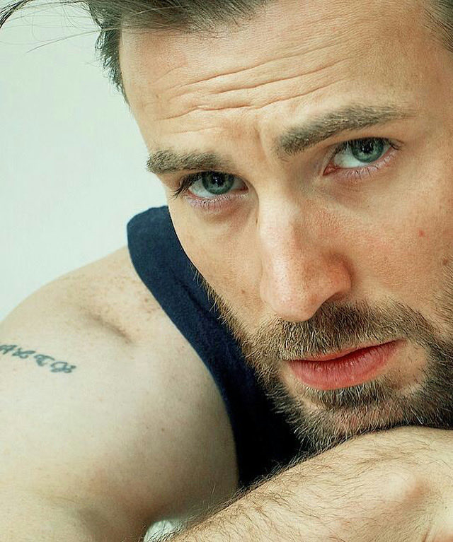 Chris Evans Photos tweet media