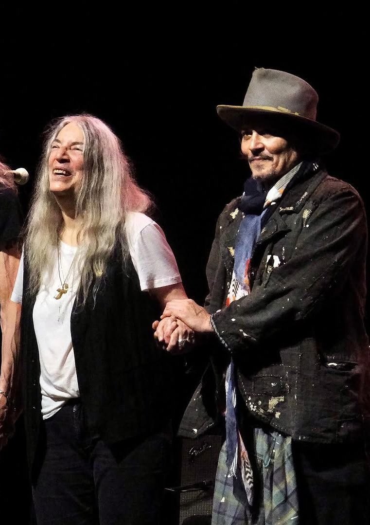 💥NEW
Johnny Depp and Patti Smith🤍
London, 12th October