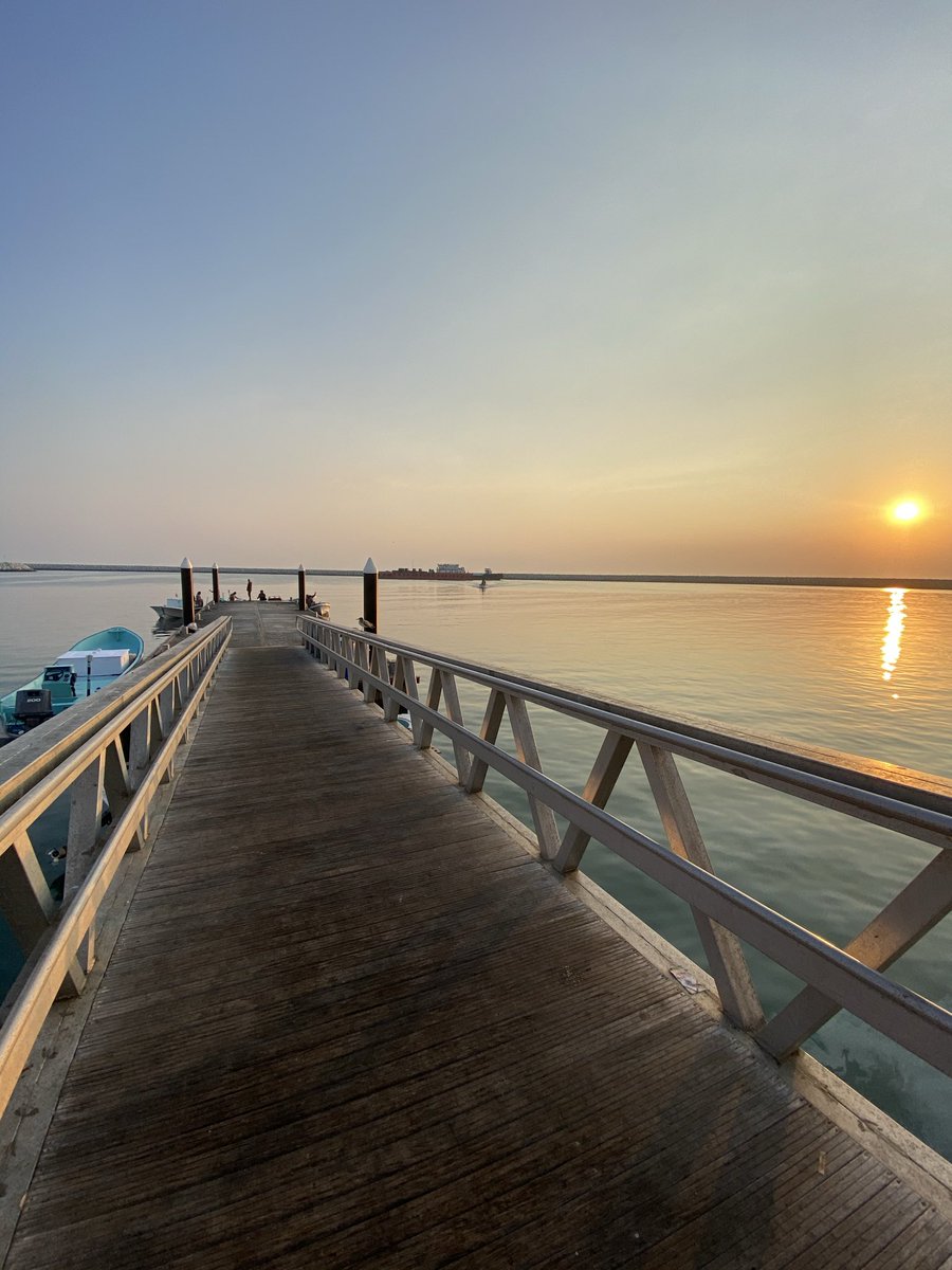 #صباح_الخيرᅠ 

أسعد الله صباحكم 

  صباح العمل والجد وللاجتهاد 

صباحكم وطن🇴🇲❤️