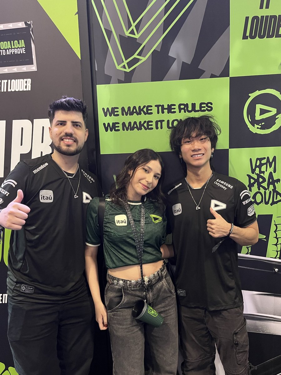 isabella tweet media