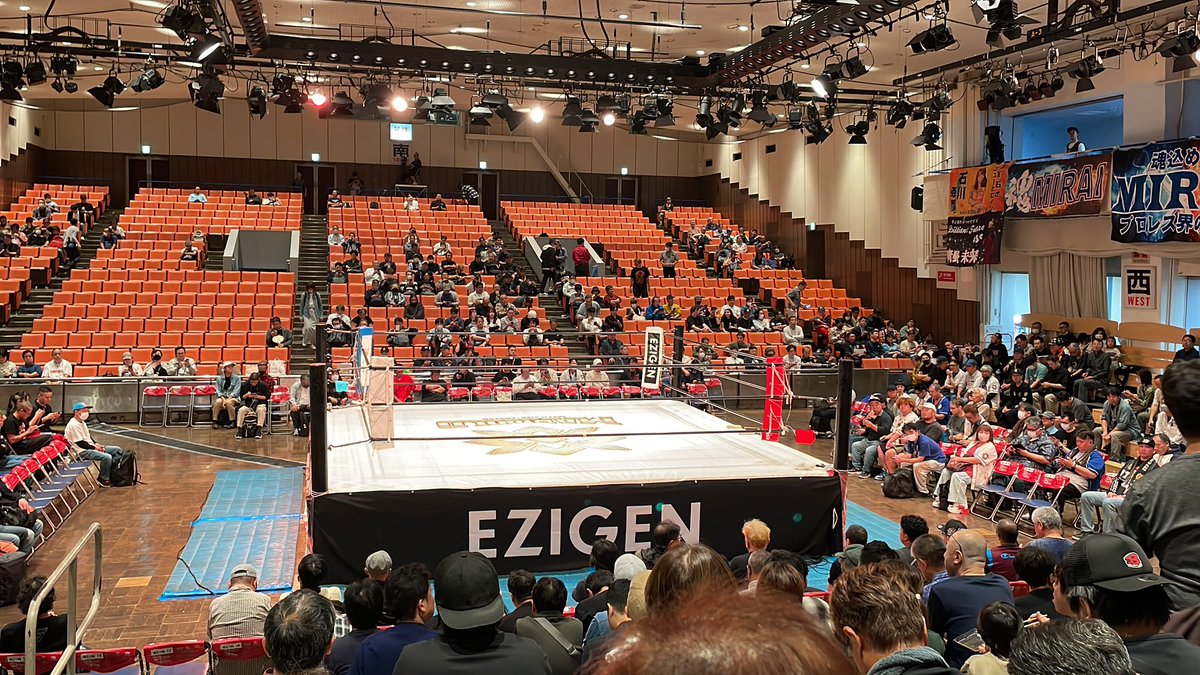 kakyyyn's tweet photo. ホール後楽園

#後楽園ホール
#マリーゴールド https://t.co/5B05QT1u6U