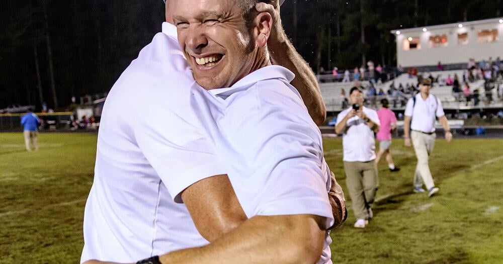 Key Club Supports Football Coachs Family thepilot.com/news/key-club-…