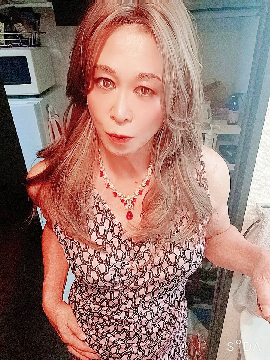 akeake323mi's tweet photo. 熟してきてもう限界かな～❗
遊びにいけないから欲求不満でセックスマシーンで慰めてる☺️ https://t.co/bFlxIzFHm5