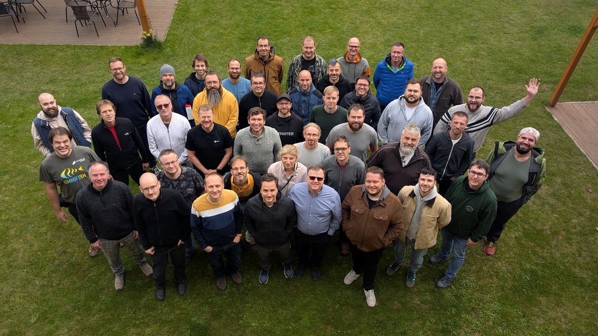 Nedávno proběhl už 16. ročník „ne-konference“ <a href="/jopenspace/">jOpenSpace</a> , kde se potkalo 41 inspirativních osobností – od CTO přes software architekty až po devops experty či učitele. Díky naší podpoře si můžete i letos pustit 10minutové záznamy všech přednášek na youtube.com/@jopenspace 🧵