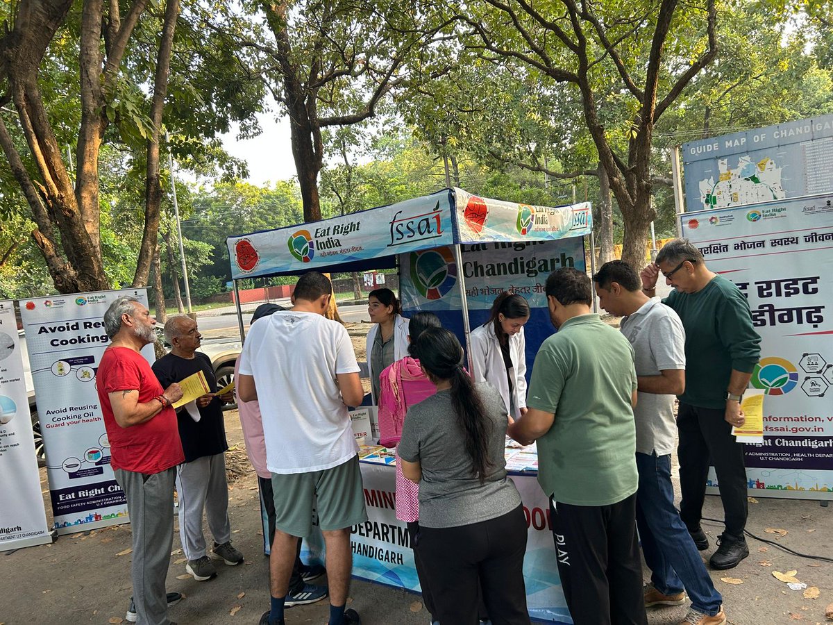 fssaiindia's tweet image. The Food Safety Administration, #Chandigarh, has launched a major campaign to enhance food safety and nutrition knowledge.
By focusing on safe practices and minimizing the intake of sugar, salt, and oil, this campaign aims to make a lasting difference and #StopObesity #EatRight