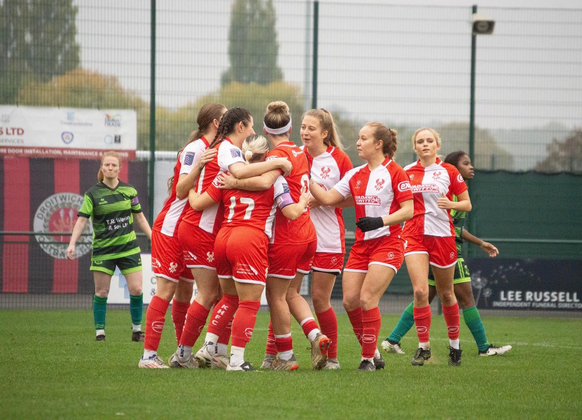 Happy Monday, Harriers fans! 👊

#Harriers 🦅