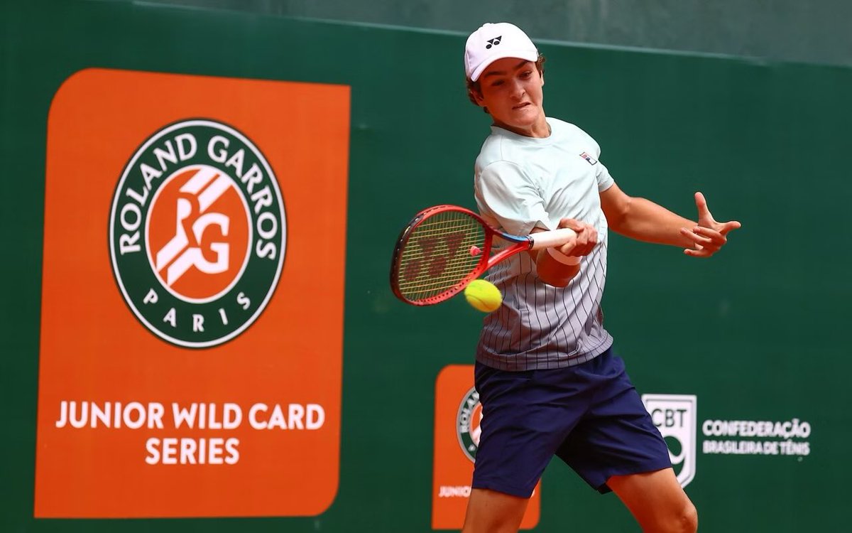 AvantageTennis_'s tweet image. La 2e édition du Roland-Garros Junior Series Asie débute aujourd’hui à Tokyo. 🇯🇵💎

Réservé aux meilleurs U16 du continent, le tournoi offre au vainqueur une invitation pour Roland-Garros Junior 2026.

Il y a quelques années, João Fonseca s’était illustré en décrochant sa place…