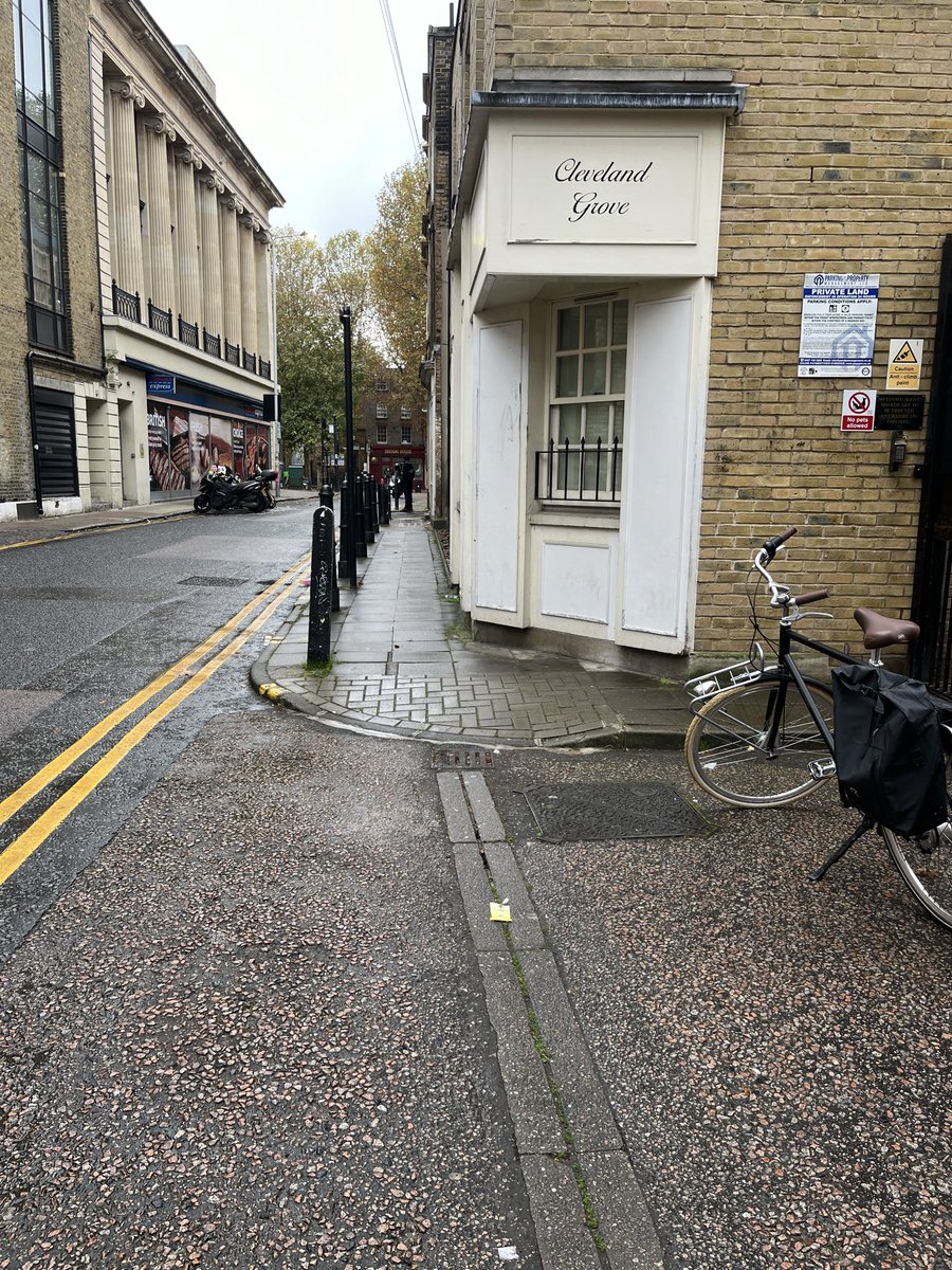 🎉🎉SUCCESS🎉🎉

With dropped kerbs now installed, people who use a wheelchair can now cross this entrance way 🙌

<a href="/THLivingStreets/">Tower Hamlets Living Streets</a> <a href="/BetterStreetsTH/">Better Streets for Tower Hamlets</a> 

#AccessibleStreets 🧑‍🦽🧑‍🦼🧑‍🦯