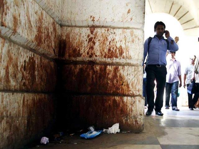 mohitlaws's tweet image. Banning gutka is the first step toward a developed India.

• Cleaner cities
• Healthy citizens
• More investment
• Boost to tourism
• Improved global image
• Reduced public spending on cleaning gutka stains from railway stations, roads, and public places.